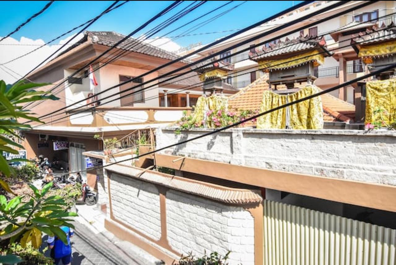 Puri Agung Homestay Kuta  Luaran gambar