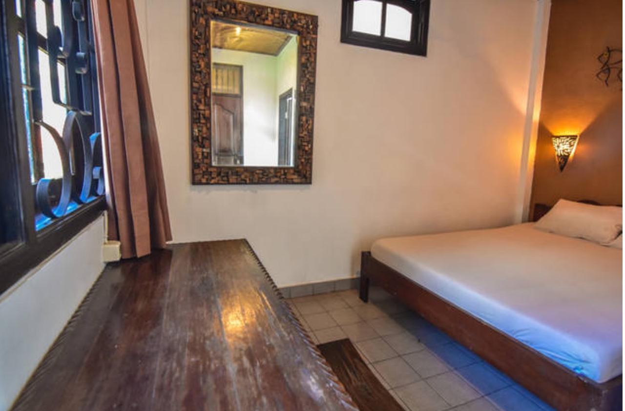 Puri Agung Homestay Kuta  Luaran gambar